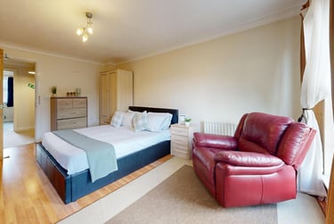 4 bed house, Kingfisher Way, City Centre, Loughborough, LE113NF - Image 5
