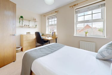 4 bed house, Kingfisher Way, City Centre, Loughborough, LE113NF - Image 9