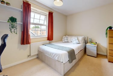 4 bed house, Kingfisher Way, City Centre, Loughborough, LE113NF - Image 6