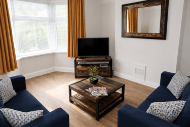 4 bed house, Norfolk Street, Mount Pleasant, Mount Pleasant, Swansea, SA16JE - Image 1