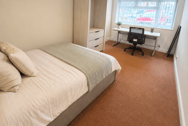 5 bed house, Holywell Drive, City Centre, Loughborough, LE113JZ - Image 10