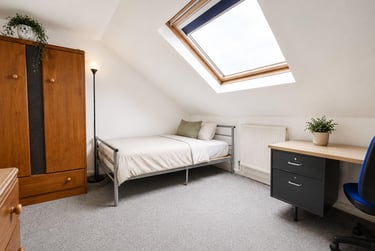 6 bed house, Norfolk Road, Heeley, Sheffield, S22ST - Image 1