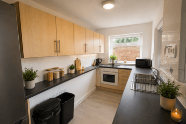4 bed house, Midland Avenue, Lenton, Nottingham, NG72FD - Image 2