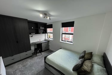 2 bed house, Queens Road, Hyde Park, Leeds, LS61HY - Image 3