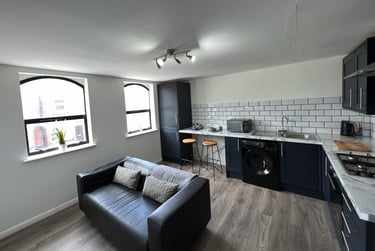 2 bed house, Queens Road, Hyde Park, Leeds, LS61HY - Image 10