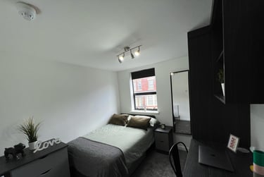 2 bed house, Queens Road, Hyde Park, Leeds, LS61HY - Image 7