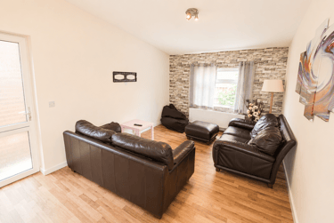 5 bed house, Maxwell Close, Lenton, Nottingham, NG71SN - Image 2