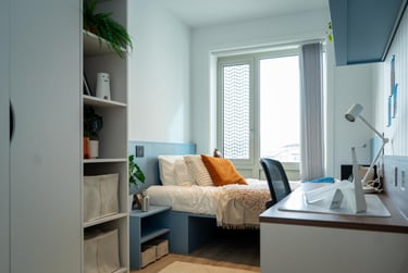 Classic 5 Bed Ensuite at The Propeller Quarter, Fairlawn Avenue, Near University, Bristol, BS344AB - Image 3