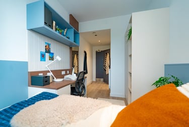 Classic 5 Bed Ensuite at The Propeller Quarter, Fairlawn Avenue, Near University, Bristol, BS344AB - Image 2
