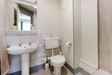 Premium Ensuite at Hardwick Campus, St Paul's Road, St Pauls, Cheltenham, GL504BS - Image 3