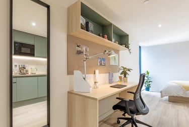 Premium Studio Wet Bathroom at Parklands, 63 Brown Street, West End, Dundee, DD15AQ - Image 4