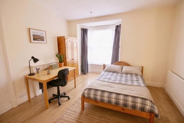 4 bed house, Barclay Street, City Centre, Leicester, LE30JA - Image 2