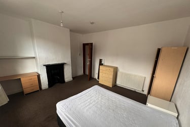 6 bed house, Hessle View, Hyde Park, Leeds, LS61ER - Image 9
