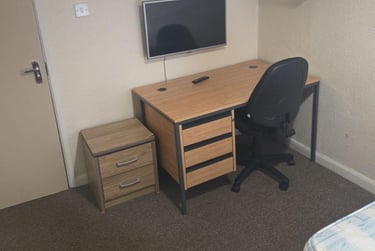 6 bed house, Fosse Road South, City Centre, Leicester, LE30FR - Image 10