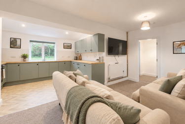 7 bed house, Brookfield Park, Weston, Bath, BA14JJ - Image 1