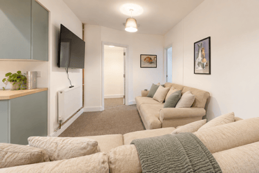 7 bed house, Brookfield Park, Weston, Bath, BA14JJ - Image 2