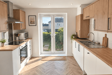 6 bed house, Holcombe Green, Weston, Bath, BA14HU - Image 1