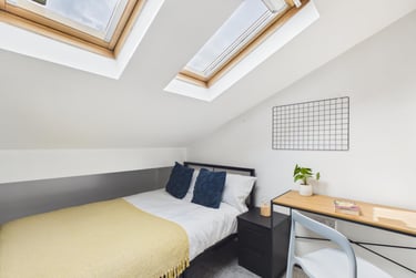 5 bed house, Driffield Street, Rusholme, Manchester, M147HZ - Image 2