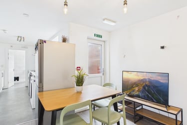 5 bed house, Driffield Street, Rusholme, Manchester, M147HZ - Image 10