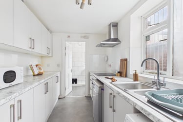 5 bed house, Driffield Street, Rusholme, Manchester, M147HZ - Image 11