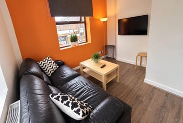 3 bed house, Broomhall Street, Broomhall, Sheffield, S37SP - Image 2
