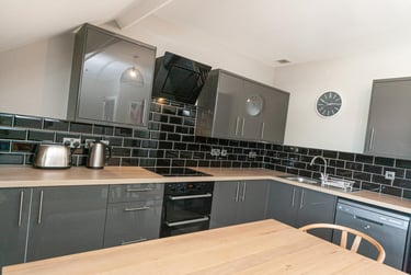 6 bed house, Portland Terrace, Sandyford, Newcastle, NE21QQ - Image 2
