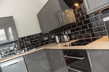 6 bed house, Portland Terrace, Sandyford, Newcastle, NE21QQ - Image 2