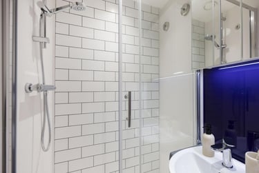 Platinum Studio at Willen House, Bath Street, Islington, London, EC1V9DX - Image 6