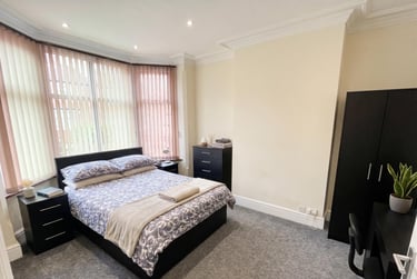 2 bed house, East Park Road, Victoria Park, Leicester, LE55HH - Image 1