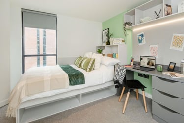 Corner Studio - Image 1