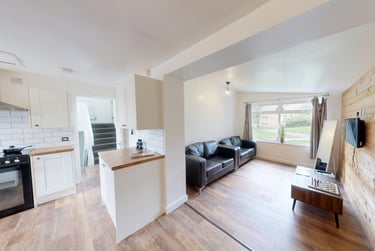 Lodge - Image 6