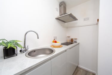 1 bed house, Parr Street, City Centre, Liverpool, L14JN - Image 3