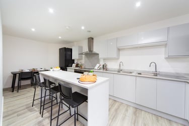 7 bed house, Parr Street, City Centre, Liverpool, L14JN - Image 2