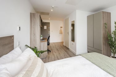Prestige Ensuite at Howard Gardens, Howard Gardens, Adamsdown, Cardiff, CF240FA - Image 1