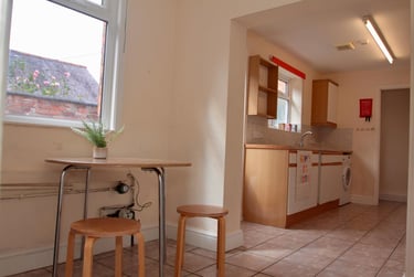 5 bed house, Greenhill Road, Clarendon Park, Leicester, LE23DN - Image 4