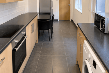 4 bed house, Monks Road, City Centre, Lincoln, LN25PG - Image 3