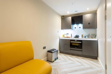 Gold One Bed Apartment at 121 Princess Street, 121 Princess Street, City Centre, Manchester, M17AG - Image 2