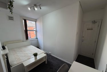 5 bed house, Thornville Mount, Hyde Park, Leeds, LS61JX - Image 9