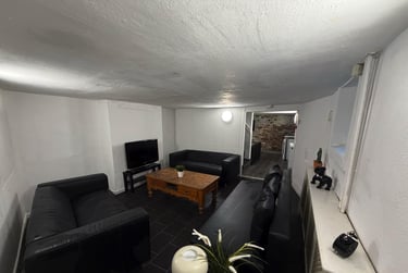 5 bed house, Thornville Mount, Hyde Park, Leeds, LS61JX - Image 4
