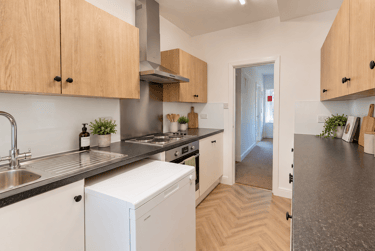 6 bed house, Shaftesbury Road, Twerton, Bath, BA23LH - Image 1