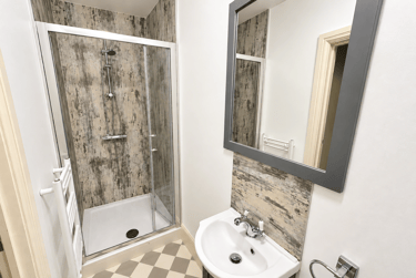 6 bed house, Hewson Road, West End, Lincoln, LN11RX - Image 11