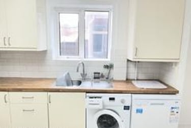 5 bed house, Ashby Crescent, City Centre, Loughborough, LE114ES - Image 7
