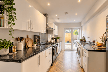 6 bed house, Vernon Park, Twerton, Bath, BA23DD - Image 2