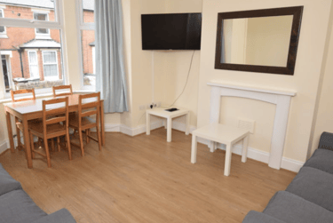 5 bed house, Rothesay Avenue, Radford, Nottingham, NG71PU - Image 2