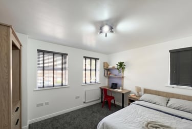 8 bed house, Goldfinch Close, City Centre, Loughborough, LE113HG - Image 11