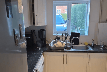 4 bed house, Hermitage Road, City Centre, Loughborough, LE114PF - Image 1