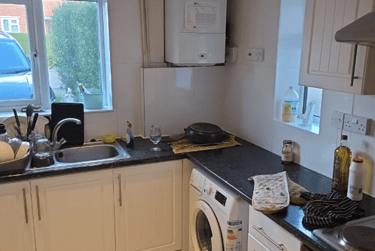 4 bed house, Hermitage Road, City Centre, Loughborough, LE114PF - Image 2