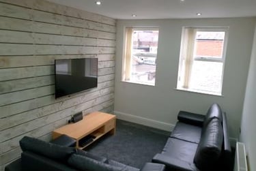 5 bed house, Burscough Street, City Centre, Ormskirk, L392EG - Image 3