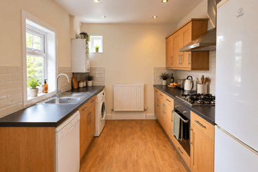 4 bed house, Dartmouth Avenue, Twerton, Bath, BA21AS - Image 2