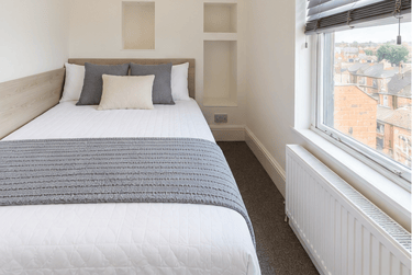 3 bed house, Carholme Road, West End, Lincoln, LN11ST - Image 2